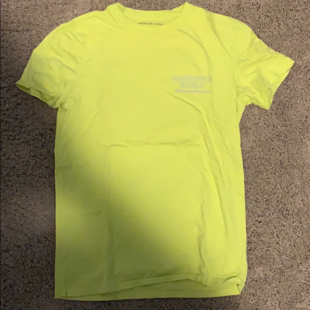 American Eagle Yellow T-Shirt Hardly Worn